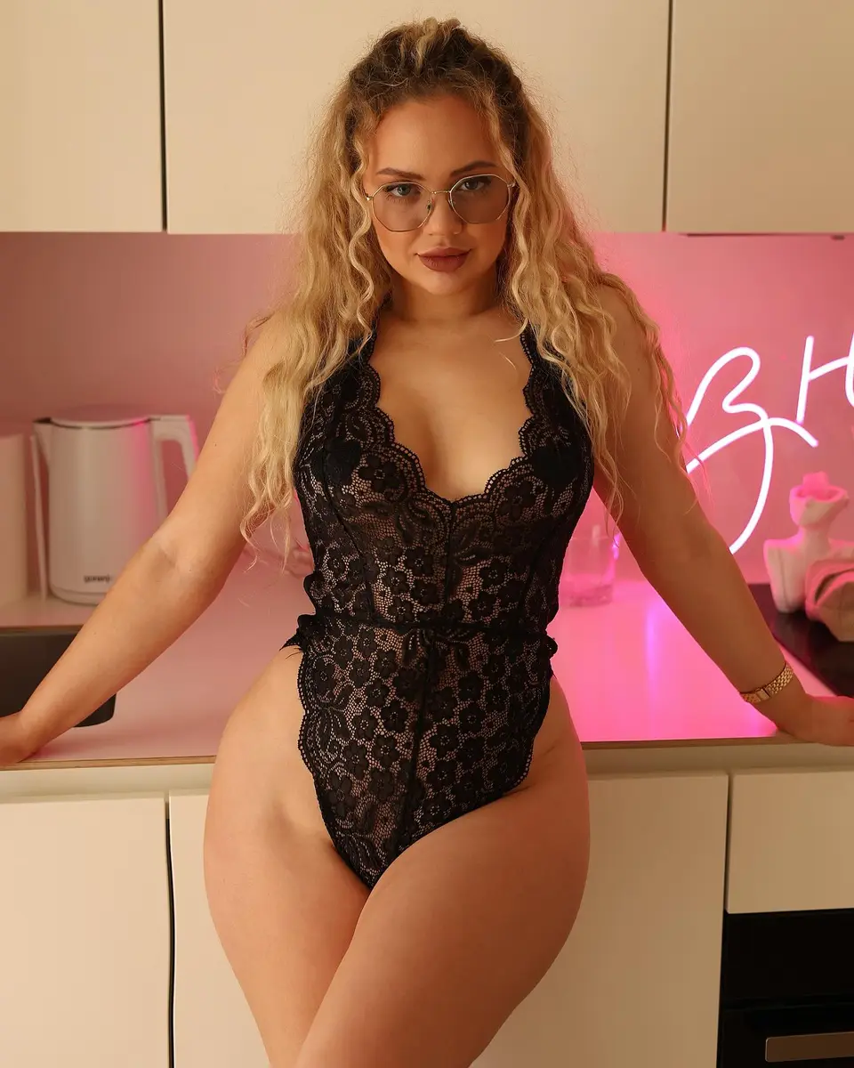 Анна эскорт в городе Дубай